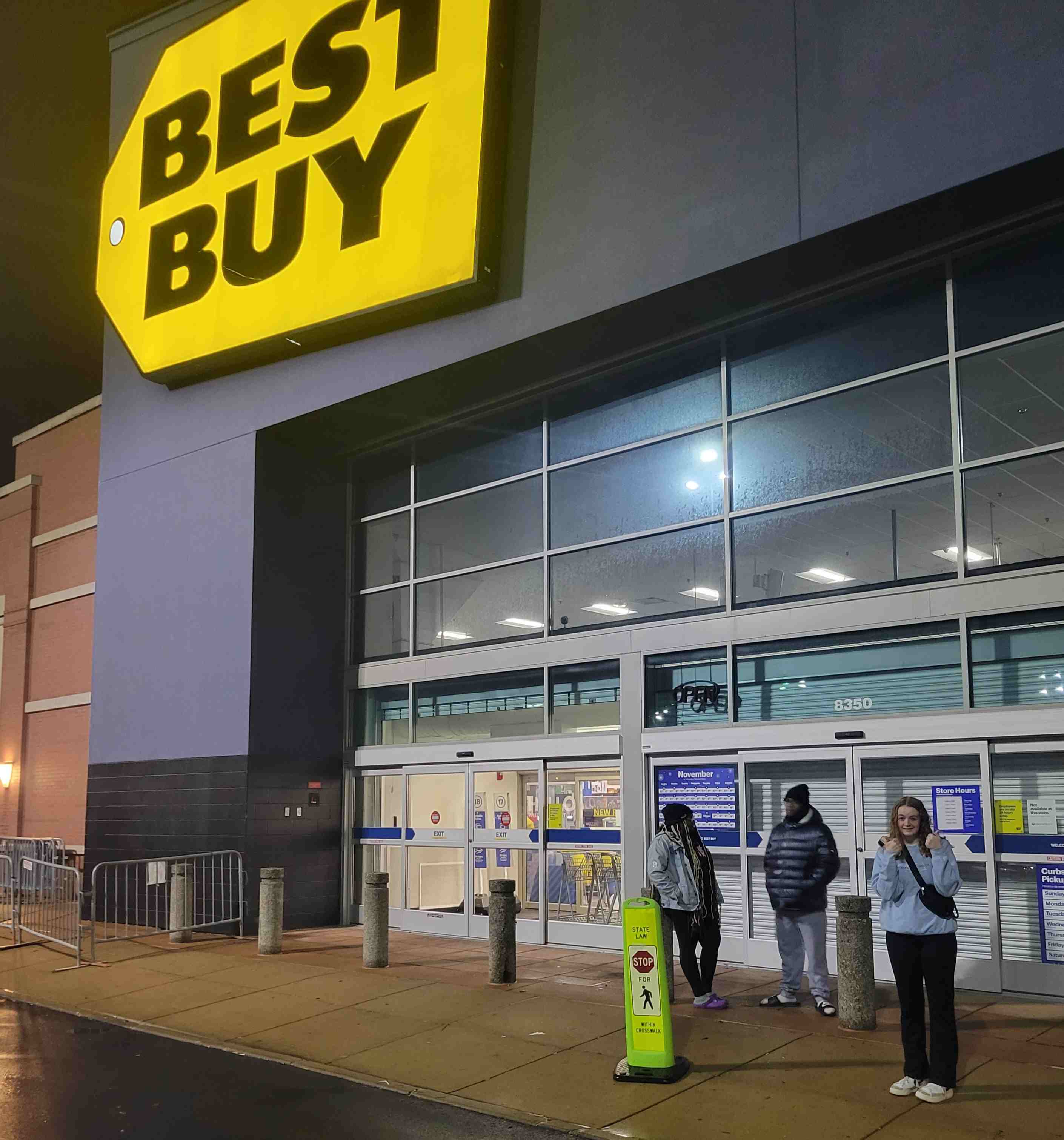 2022-11-25 Black Friday.jpg